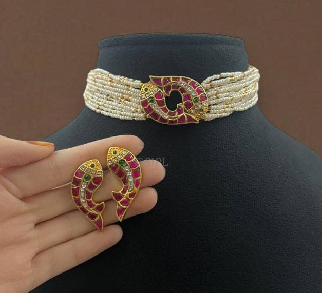 Choker With Earing Neckpiece And Studs Set